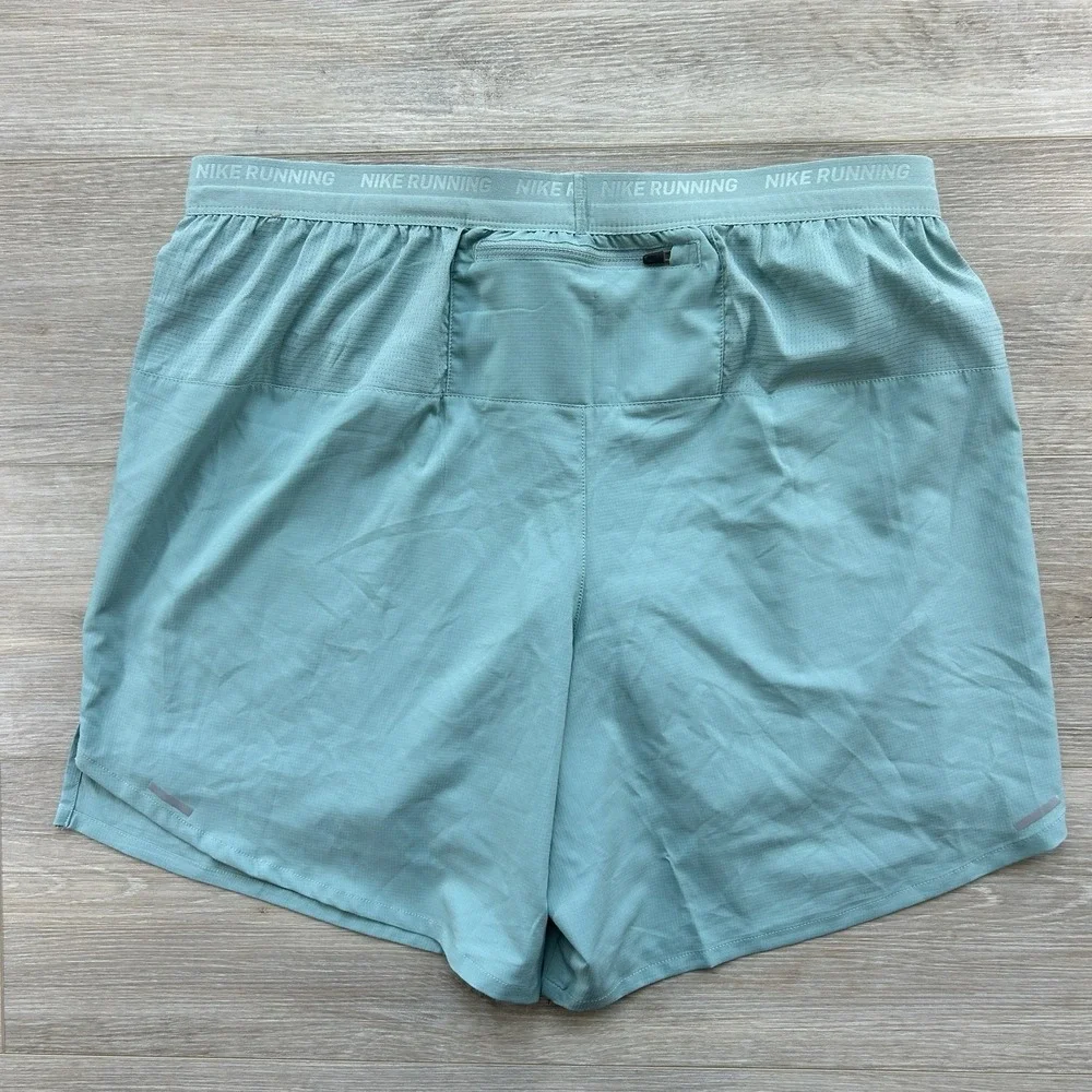 Nike Stride 2-in-1 Men's XL Light Green 7